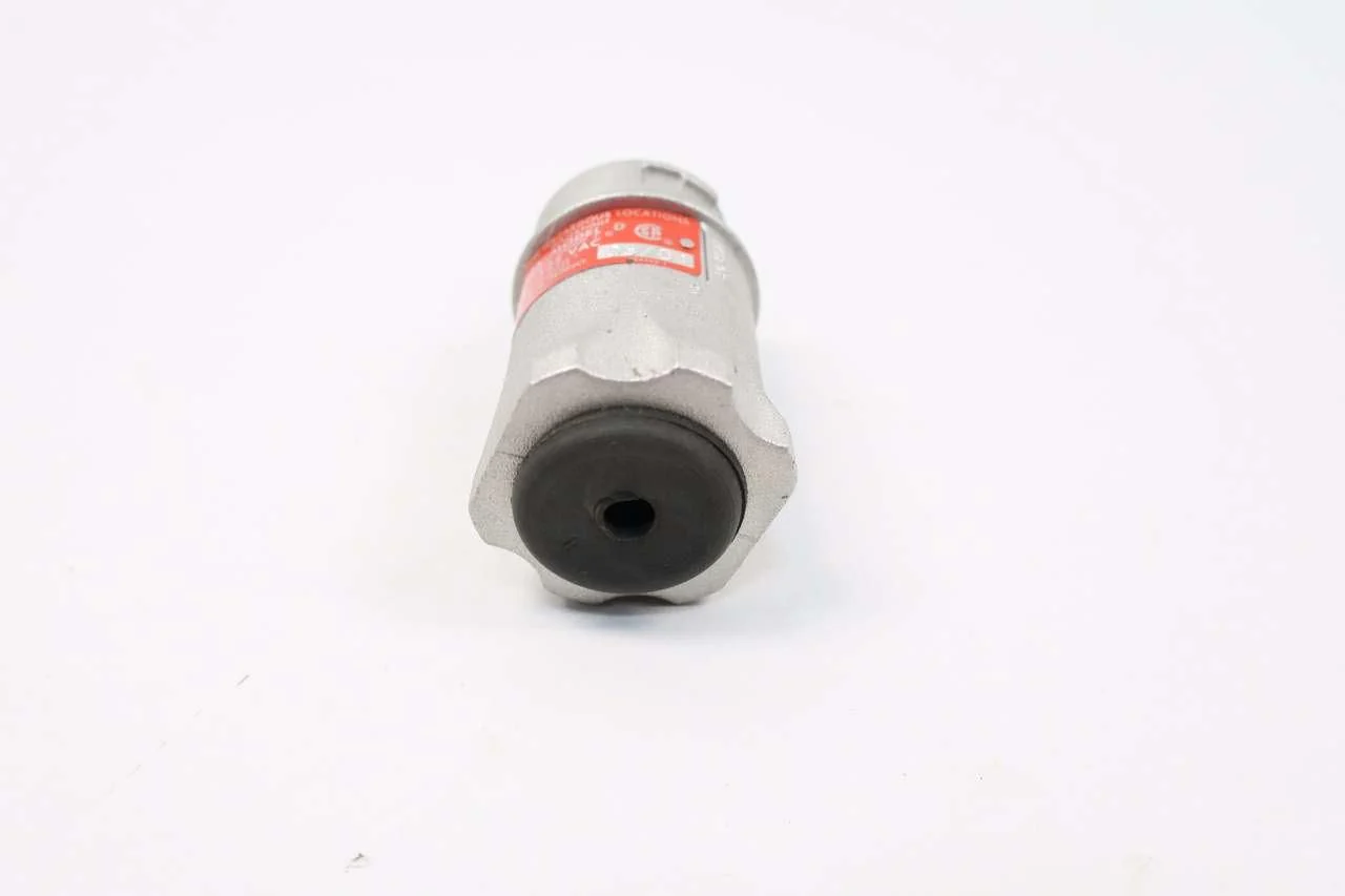 ECP1523 - Appleton - Plug - Image 3