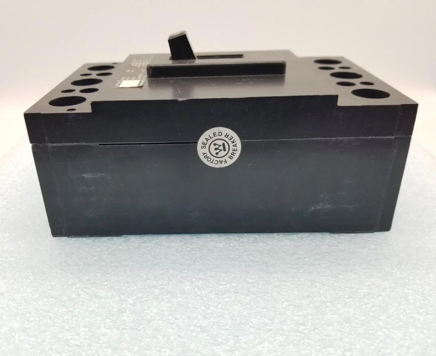 CA3200 - Eaton - Molded Case - Image 2
