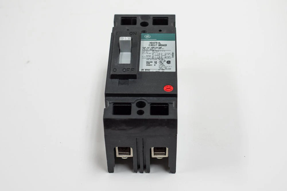 TEB122025WL - GE - Molded Case Circuit Breaker